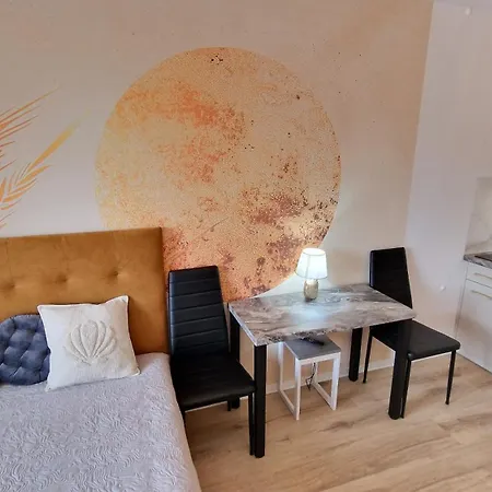 Apartment Flou 81, Parking & 700m Plaza Gdansk